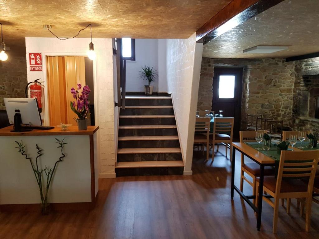 Virxe da O, Mazaricos – Updated 2022 Prices