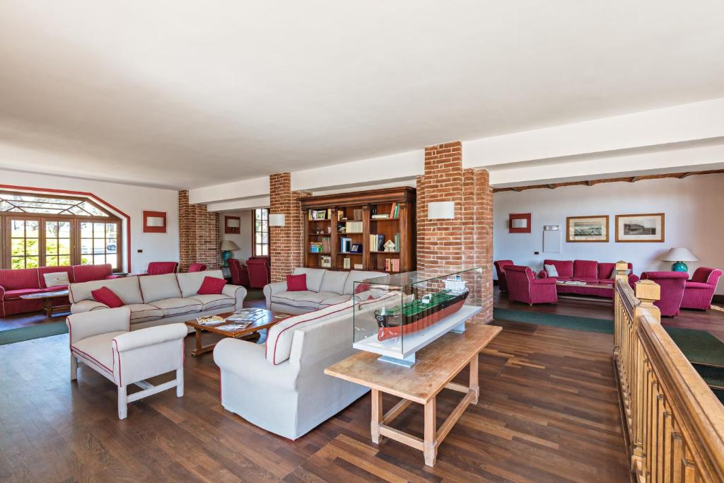 A seating area at Golf Club Margara