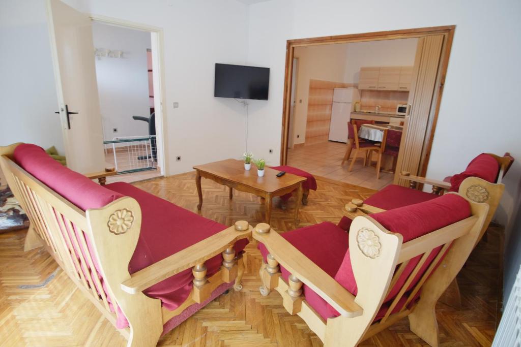 TV a/nebo společenská místnost v ubytování Apartment Gordana