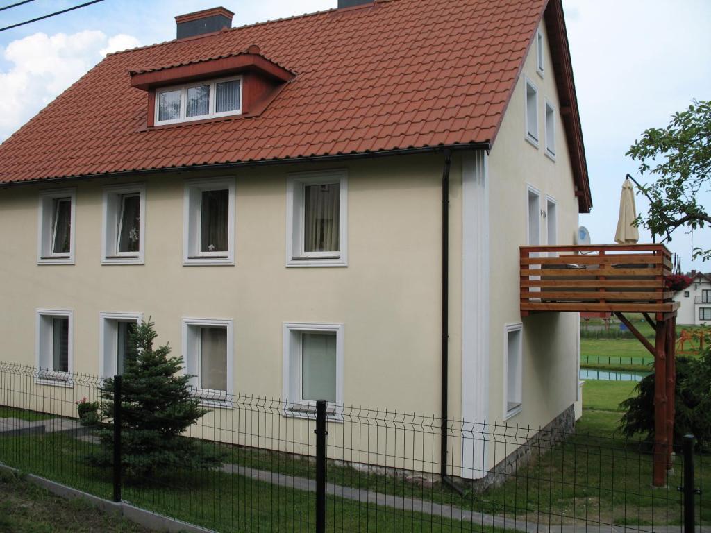 Budova, v ktorej sa dom na vidieku nachádza