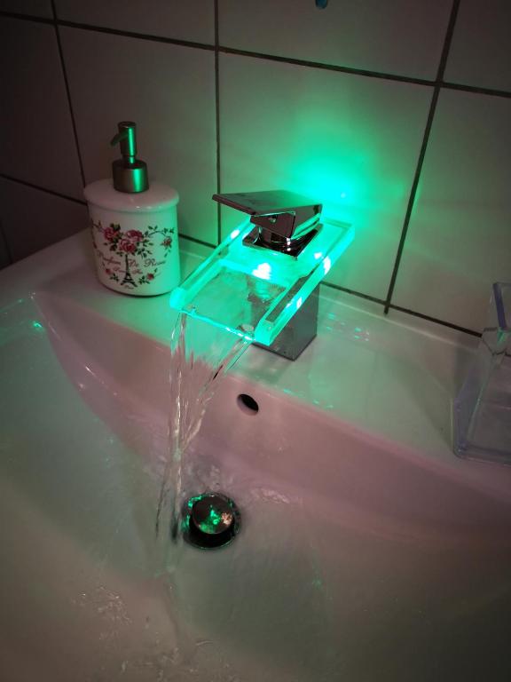 A bathroom at B&B Casa Valeria