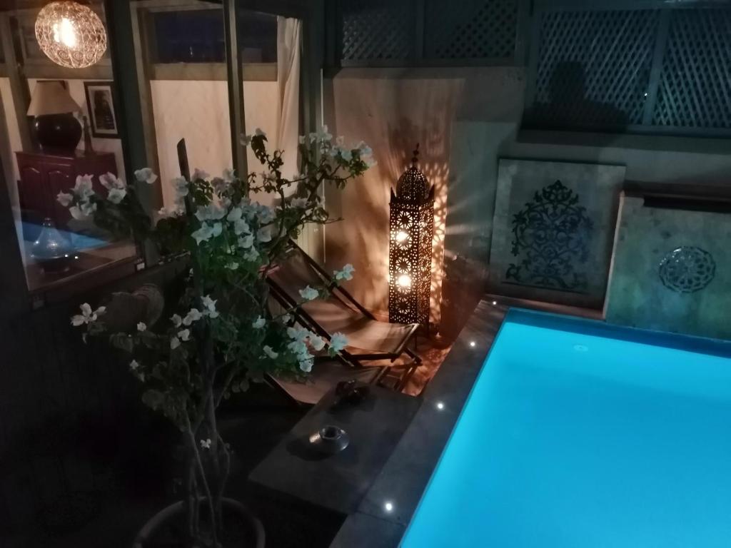Bazén v ubytování Riad Swaka nebo v jeho okolí