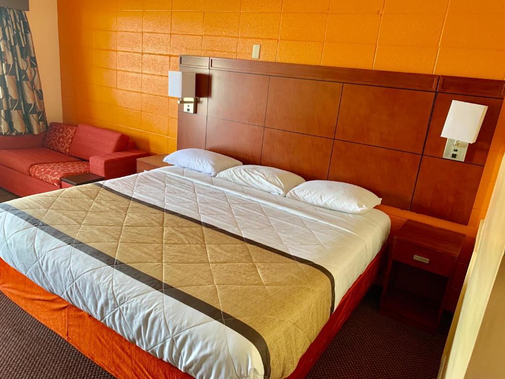 Budget Inn Mifflintown - King Room - Non-Smoking