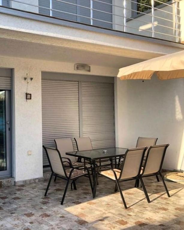 Balkón nebo terasa v ubytování Apartman Ail 2