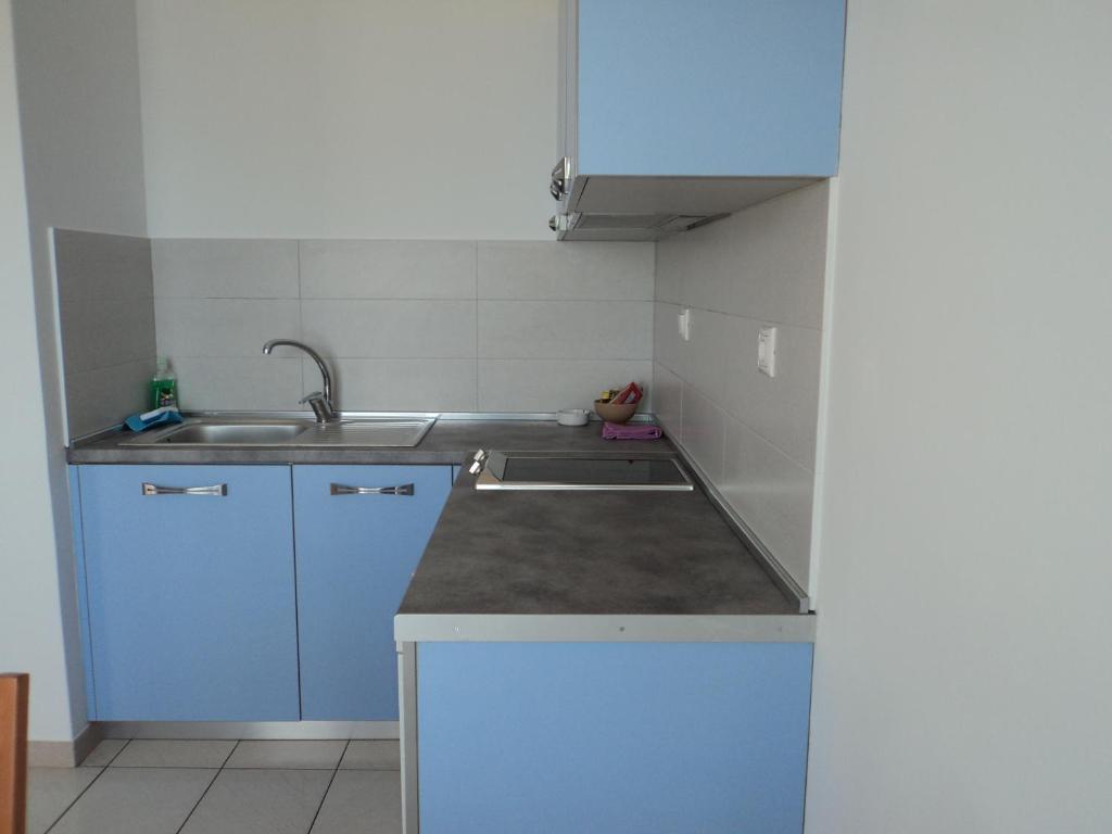 A kitchen or kitchenette at Paraschou Guesthouse
