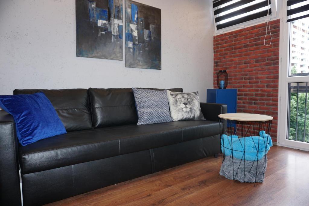 Posedenie v ubytovaní Apartament metro rondo Onz