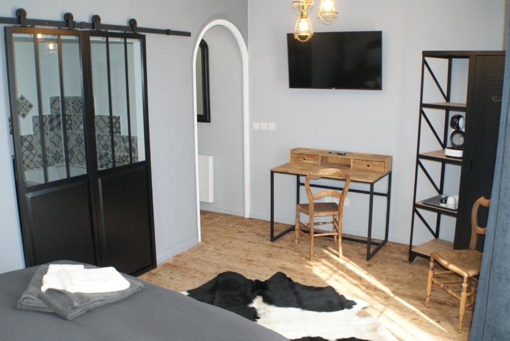 Le Chateau de la Barre - Habitación Doble Con Baño Privado