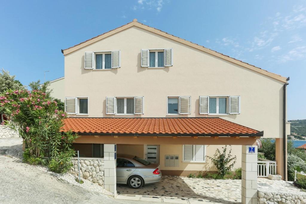 Budova, v ktorej sa apartmánový hotel nachádza