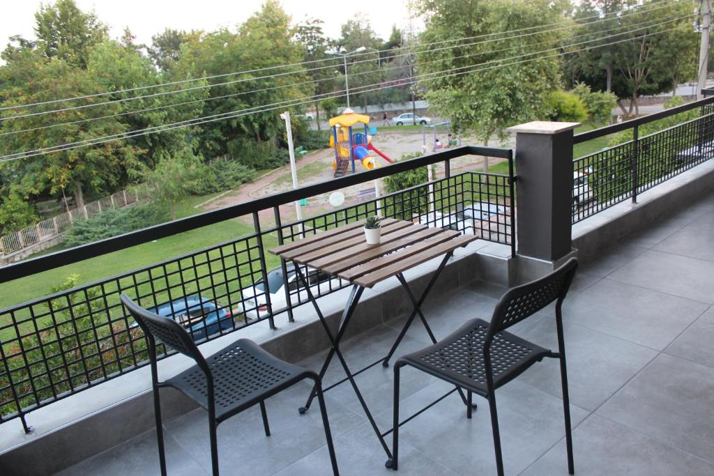 A balcony or terrace at El Mundo Suites