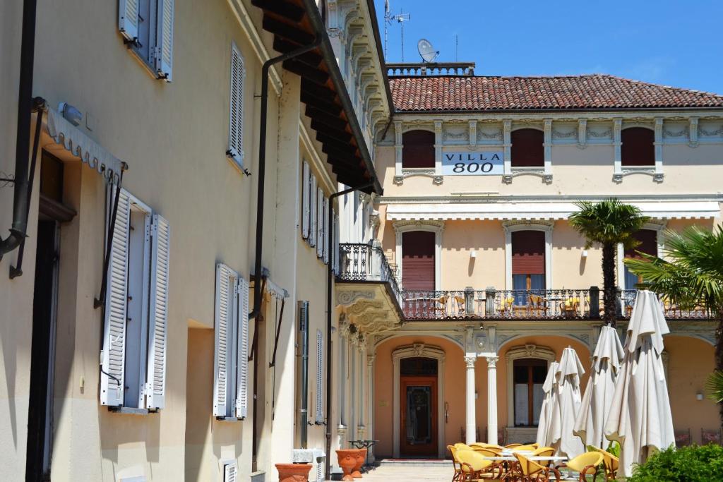 Budova, kde se hotel nachází