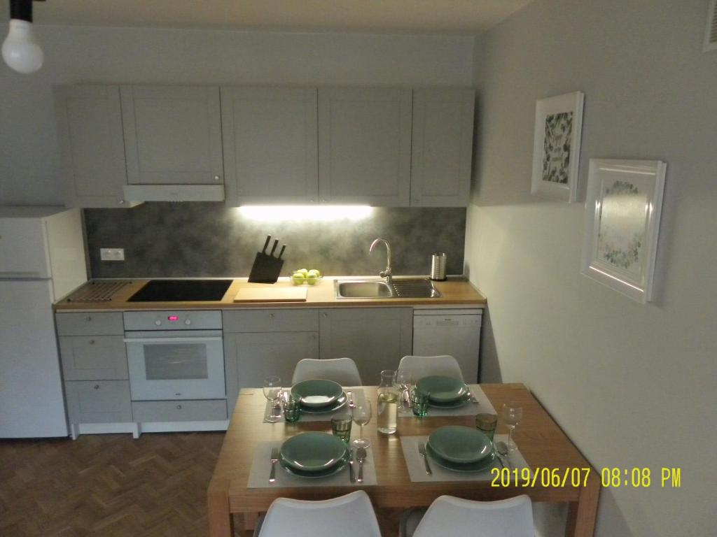 Kuchyňa alebo kuchynka v ubytovaní Apartamenty Premium 200m. do plaży