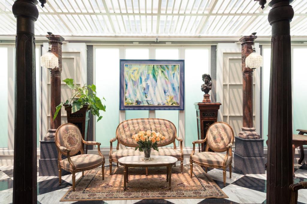 Sara's Hotel - Resim 17