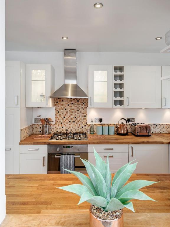 Nomi Homes - Exeter - BOOKDIRECT - Central - BEACH - WIFI - Casa De Férias