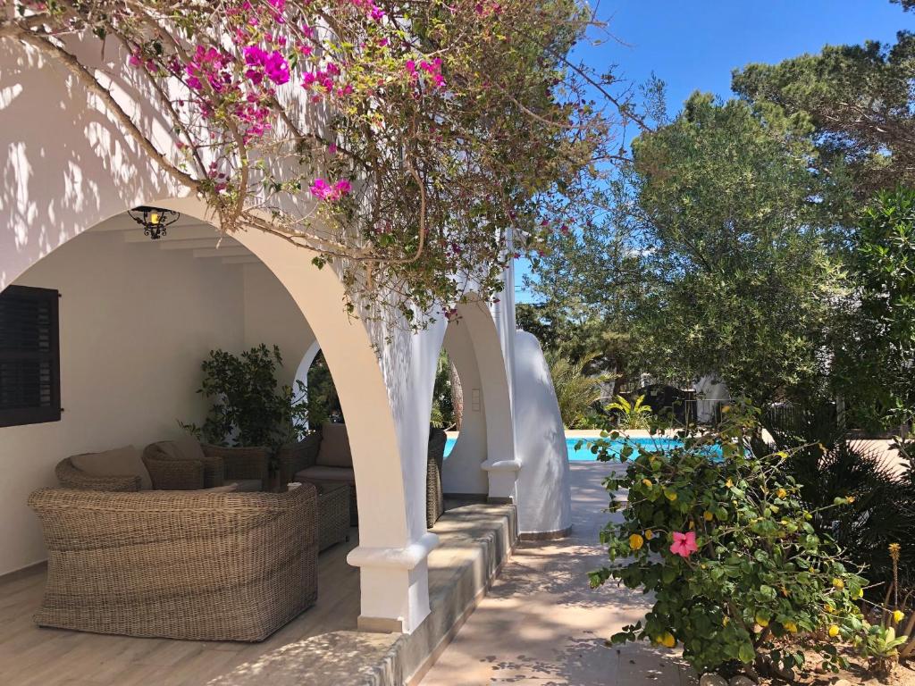 Chalet Torralba - Villa at Hotel Osiris i San Antonio ...