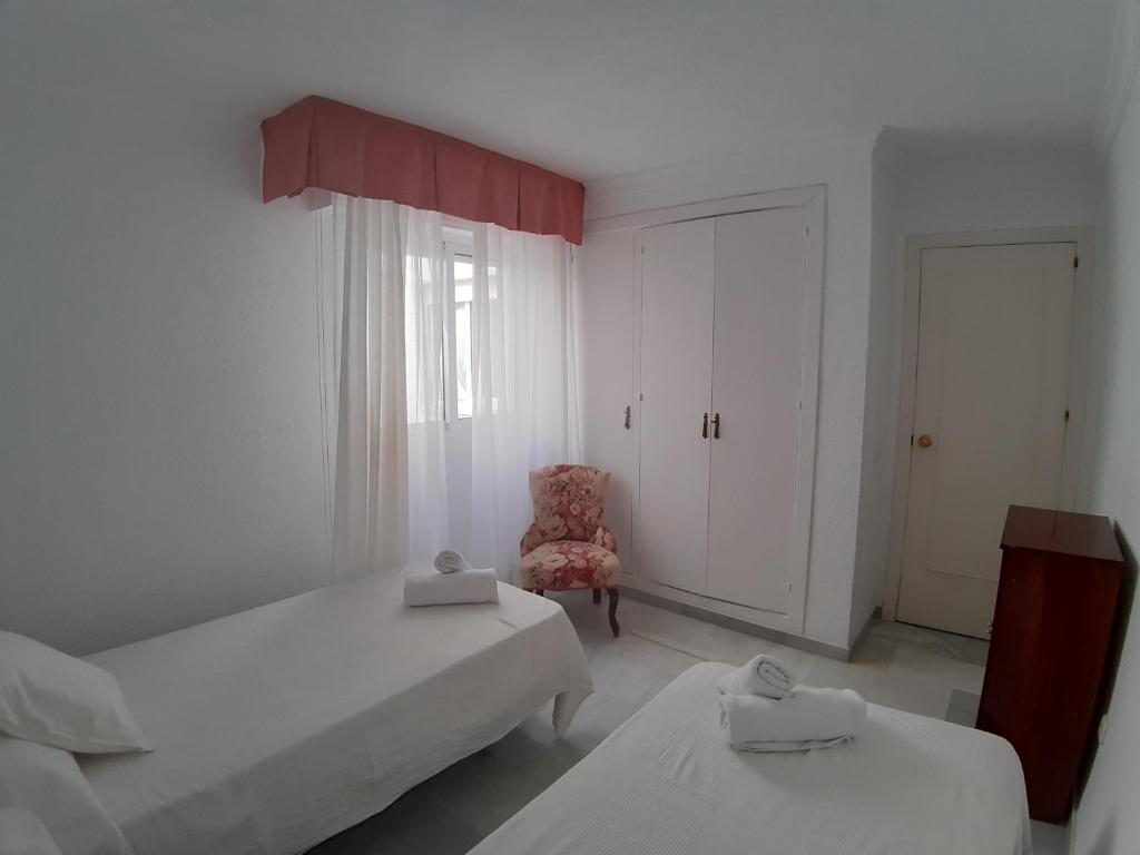 Spacious beach flat in Fuengirola - Los Boliches, Fuengirola ...