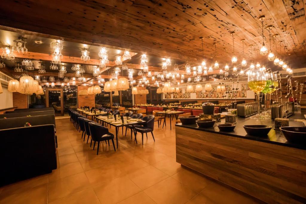 Restaurace v ubytování Sayaji Rajkot