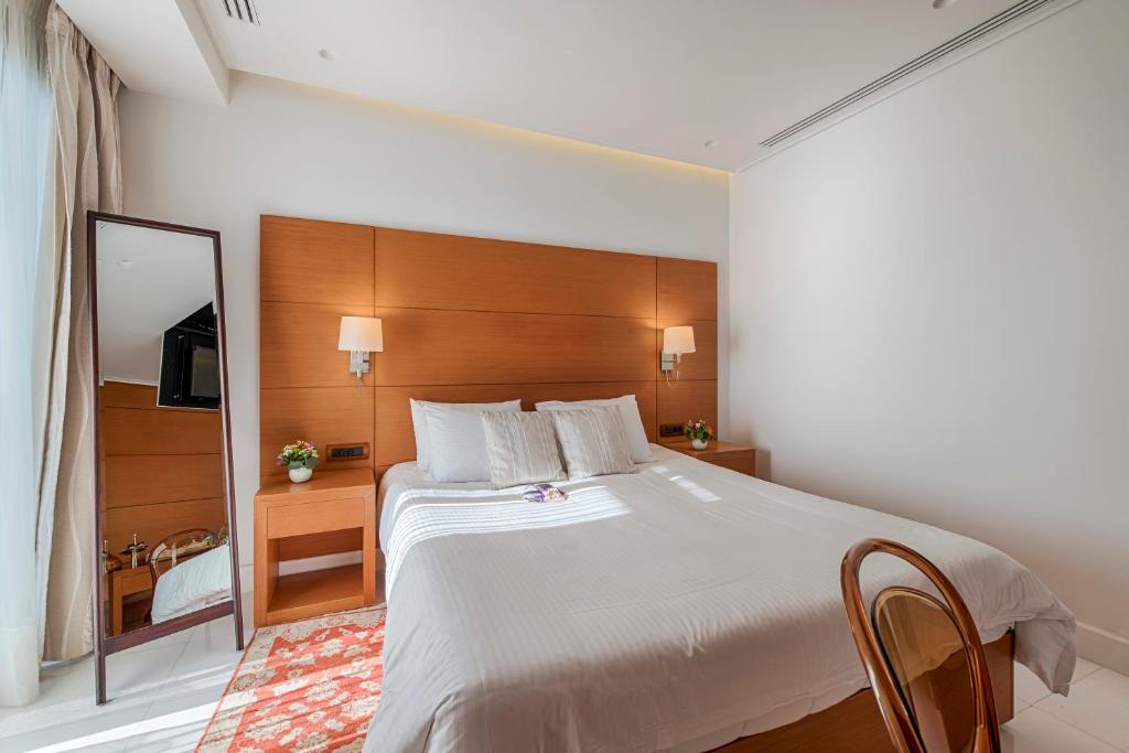 Bellevue On The Beach Suites - 2