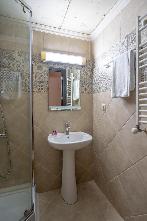 Koupelna v ubytování Wine Inn Borjomi Aparthotel