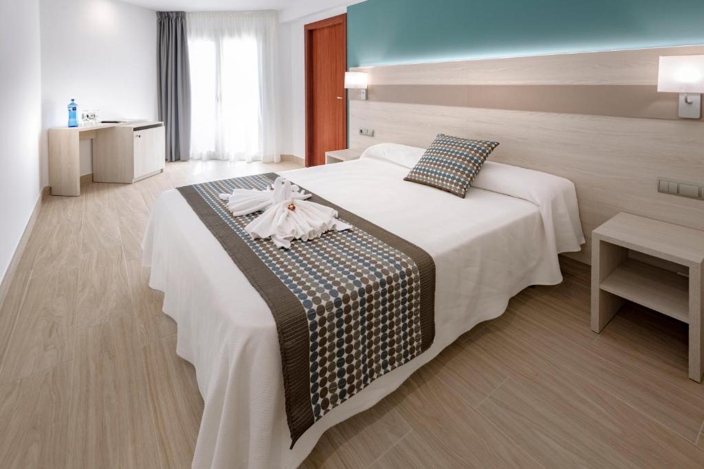 4R Miramar Calafell - Familienzimmer (4 Erwachsene)
