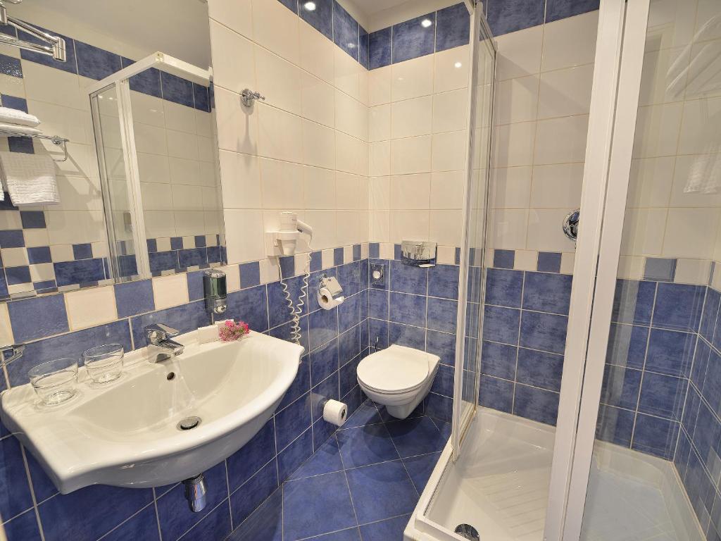 Koupelna v ubytování EA Hotel Jeleni Dvur Prague Castle