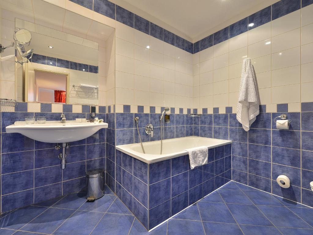 EA Hotel Jeleni Dvur Prague Castle - Resim 8