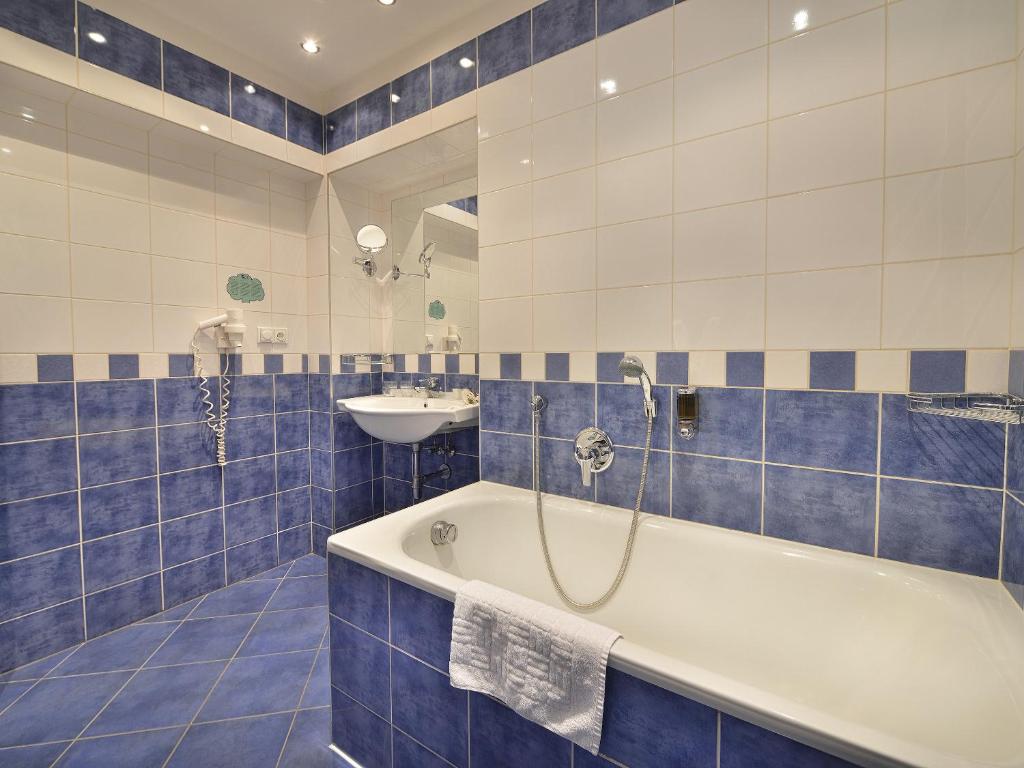 Koupelna v ubytování EA Hotel Jeleni Dvur Prague Castle