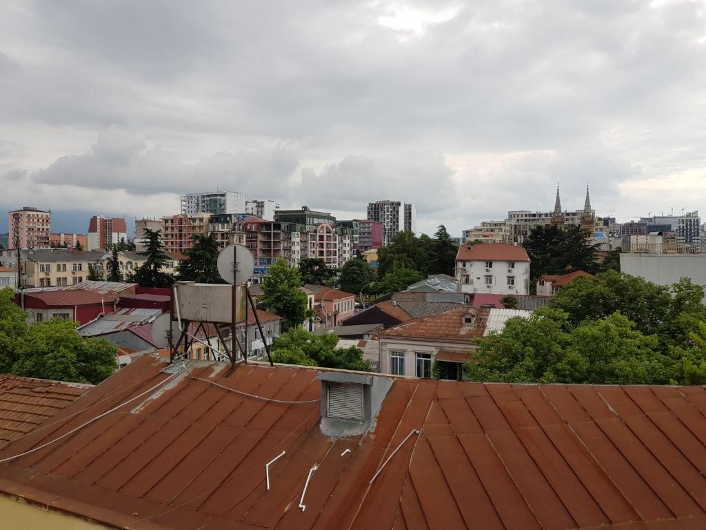 Nespecifikovaný výhled na destinaci Batumi nebo výhled na město při pohledu z hotelu