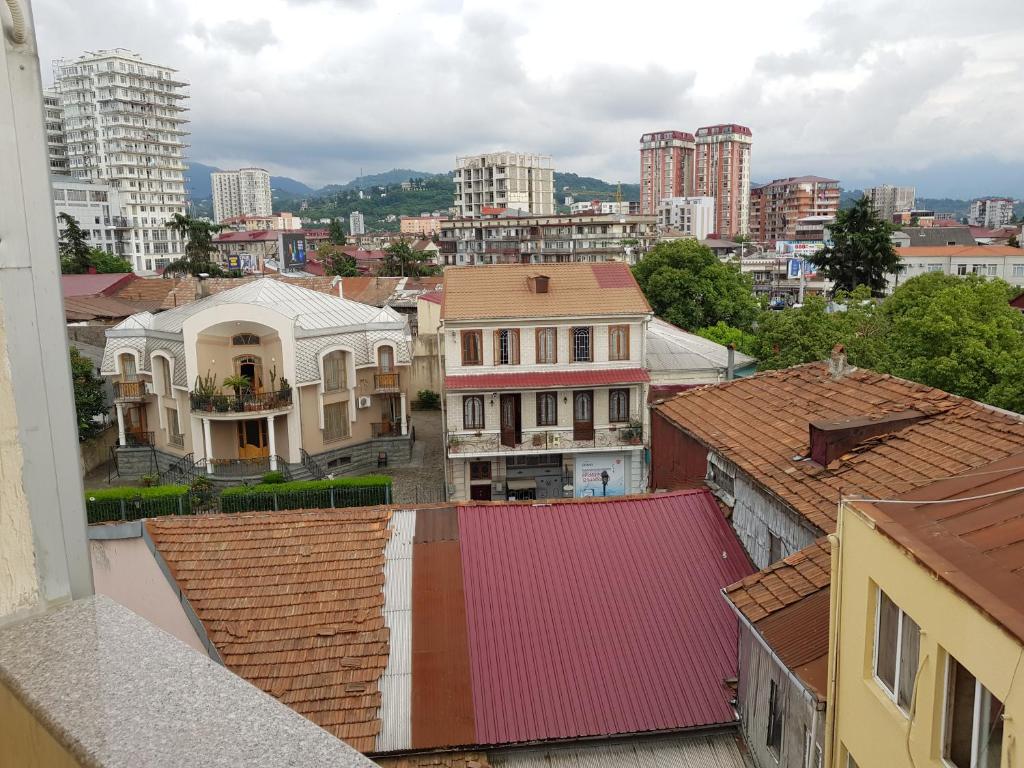 Nespecifikovaný výhled na destinaci Batumi nebo výhled na město při pohledu z hotelu