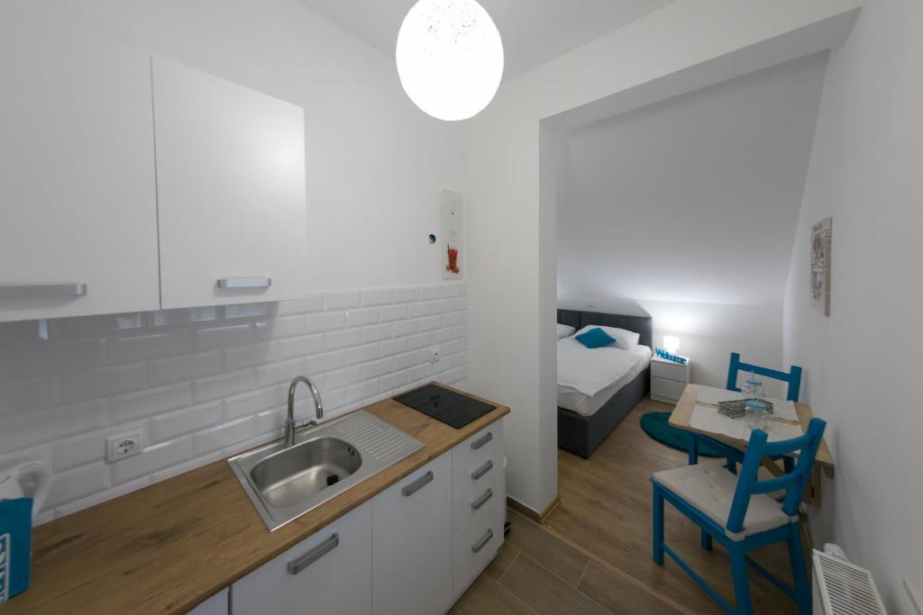 Kuchyňa alebo kuchynka v ubytovaní House Smolčić