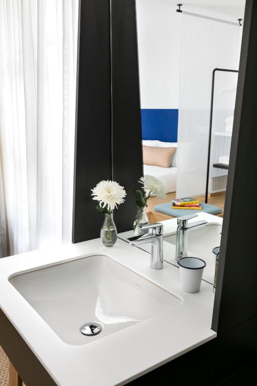 Oh la la ! Hotel Bar Paris Bastille - Resim 22