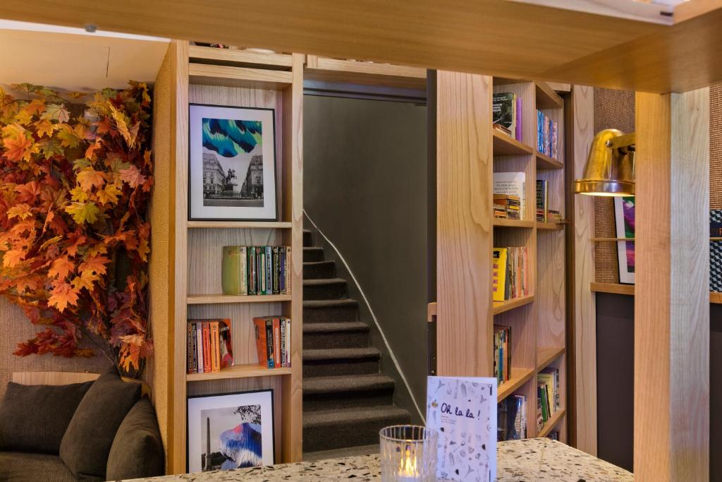 Oh la la ! Hotel Bar Paris Bastille - Resim 30