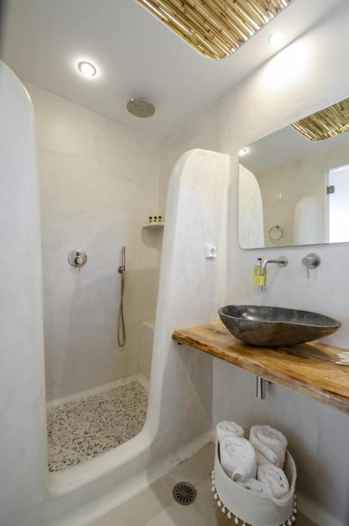 Kúpeľňa v ubytovaní Naxos Nature Suites