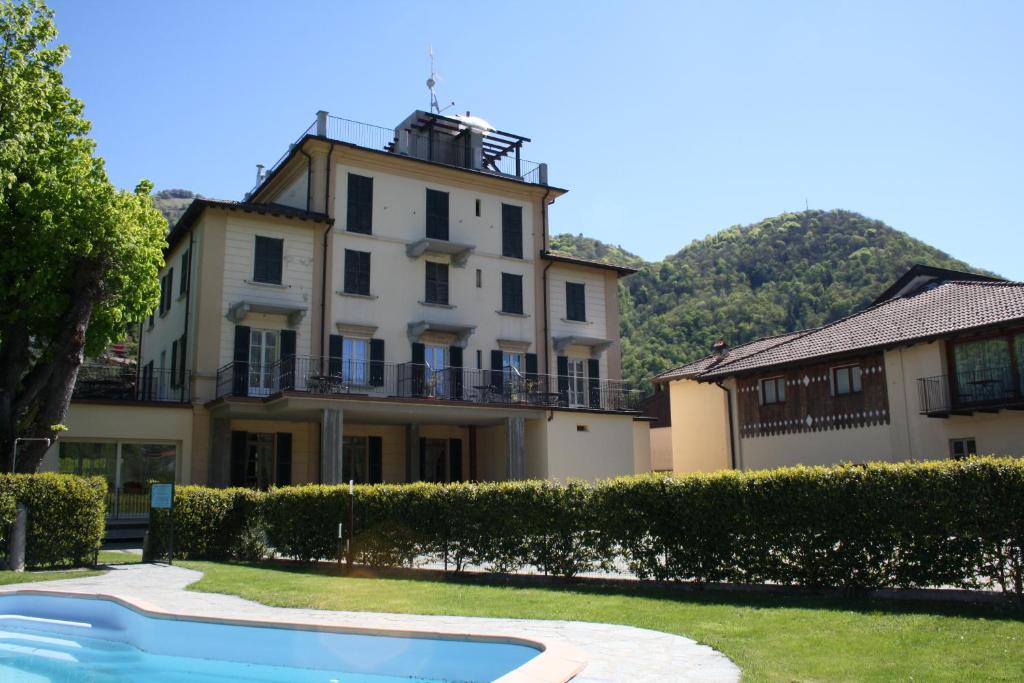 Bazén v ubytování Hotel La Torre nebo v jeho okolí