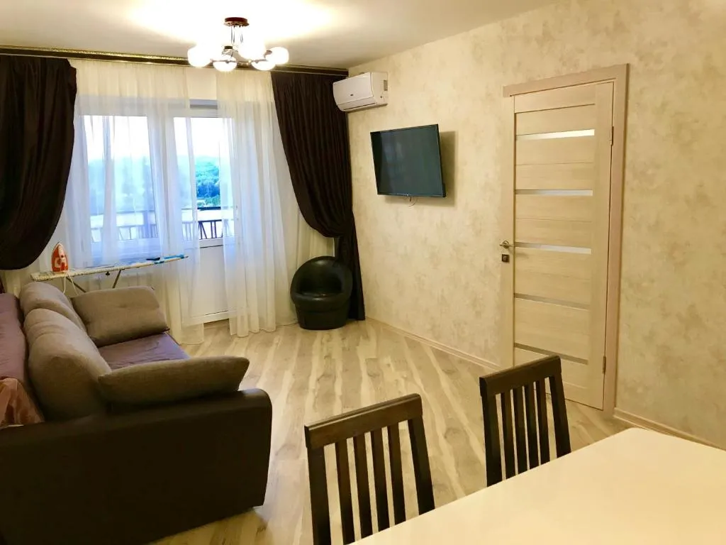 Квартира В Урожайном С видом на Горы, Adler, Rusia