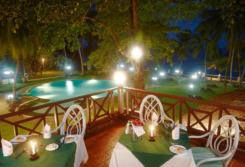 Bazén v ubytování Neptune Beach Resort - All Inclusive nebo v jeho okolí