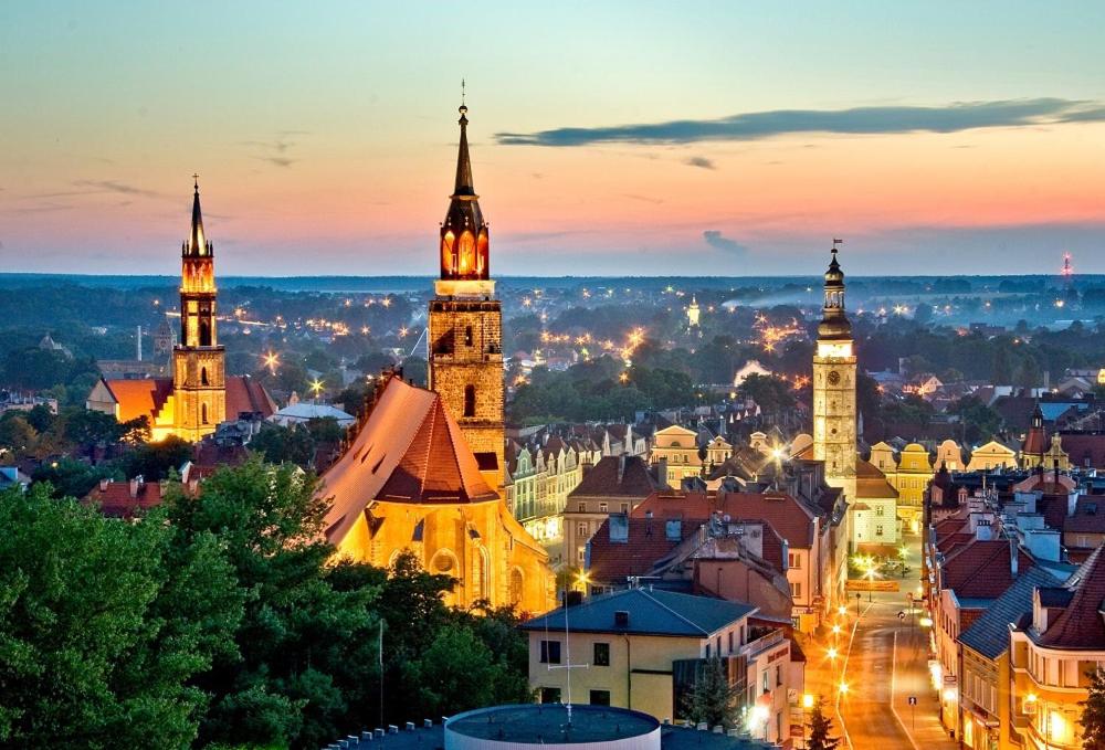 Zdjęcie z galerii obiektu ApartamentCentrum-CHARLOTTE -PARKING- w mieście Bolesławiec