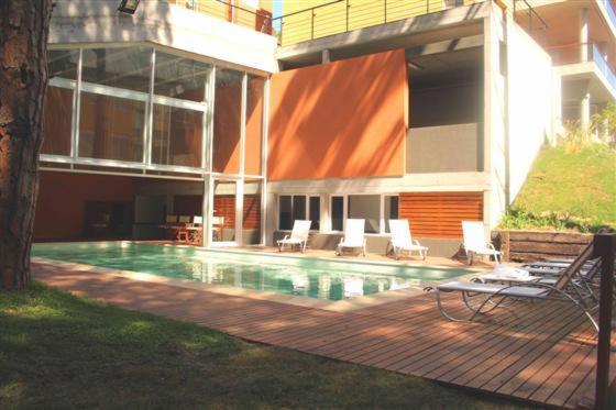 Swimmingpoolen hos eller tæt på Apartamentos en Agua Calma