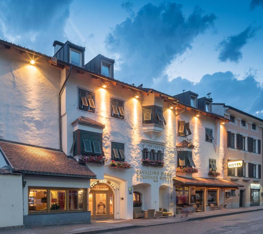 Hotel Goldenes Roessl-adults only, Bressanone – Prezzi aggiornati per il  2024