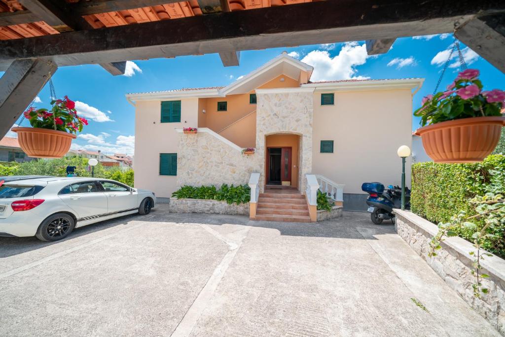 Budova, kde se apartmán nachází