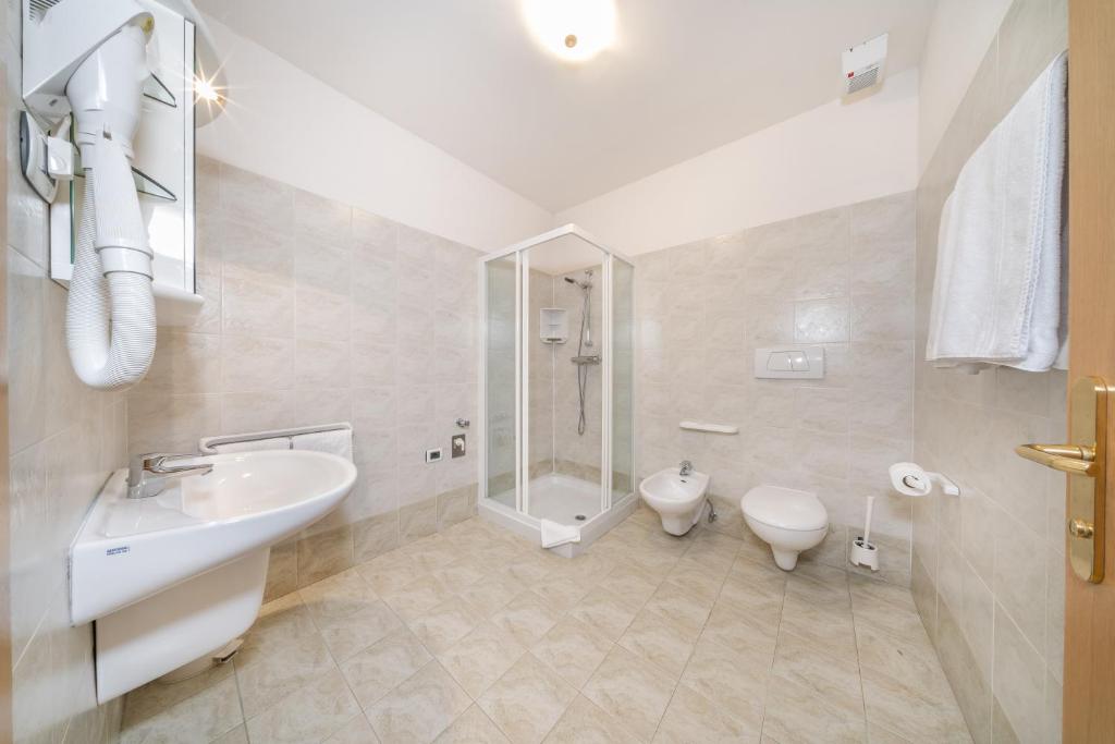 Koupelna v ubytování Hotel Karinhall