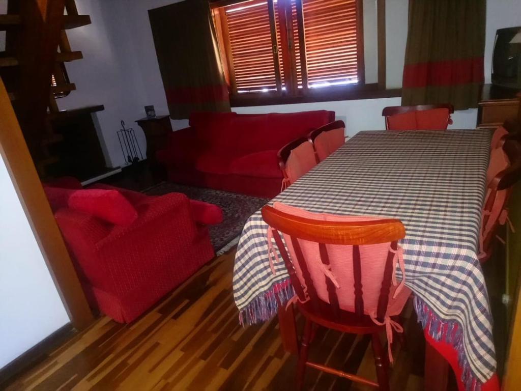  Apartamento no Centro de Campos do Jordao