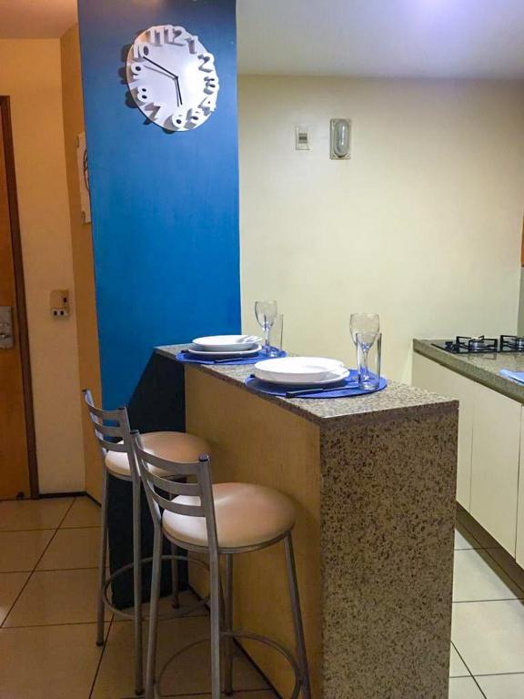  Apartamento Em Andar Alto com Vista Mar Meireles