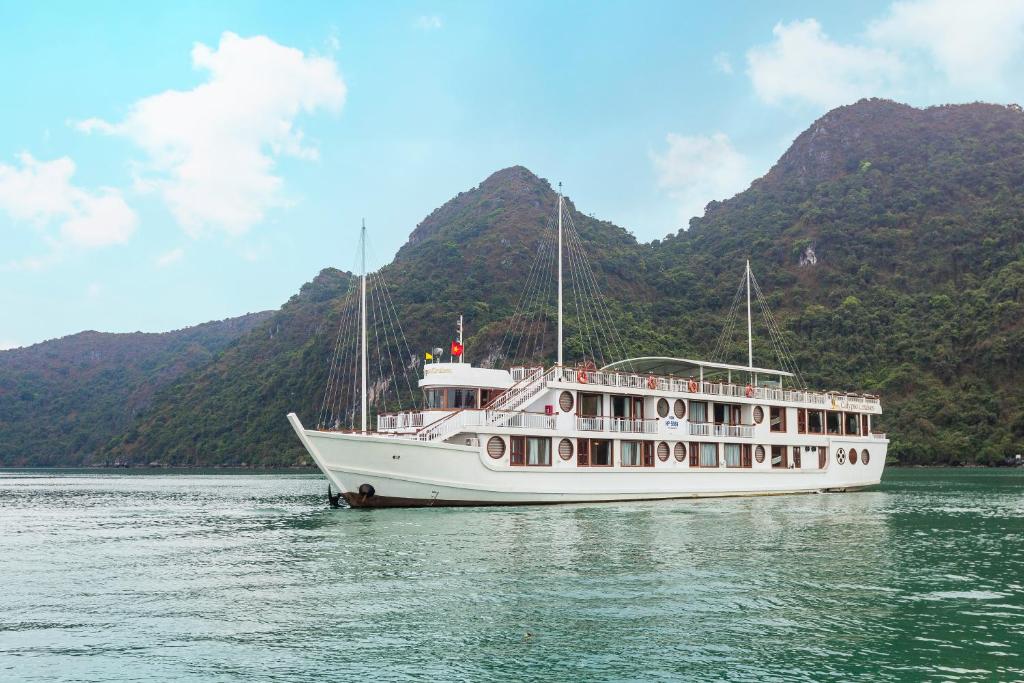 Imagen de la galería de Calypso Cruises, en Ha Long