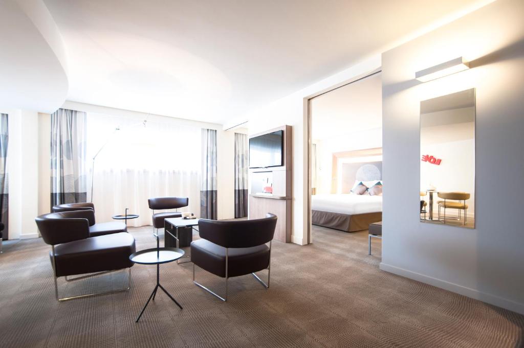 Postel nebo postele na pokoji v ubytování Novotel Mechelen Centrum