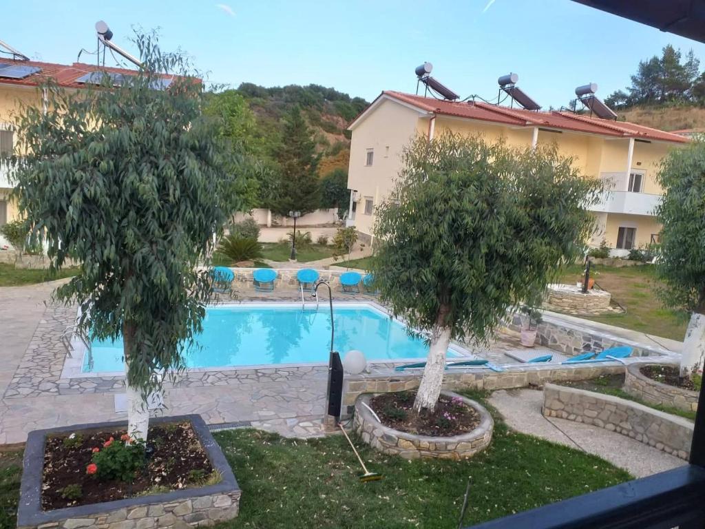 Bazén v ubytování Caretta Village nebo v jeho okolí