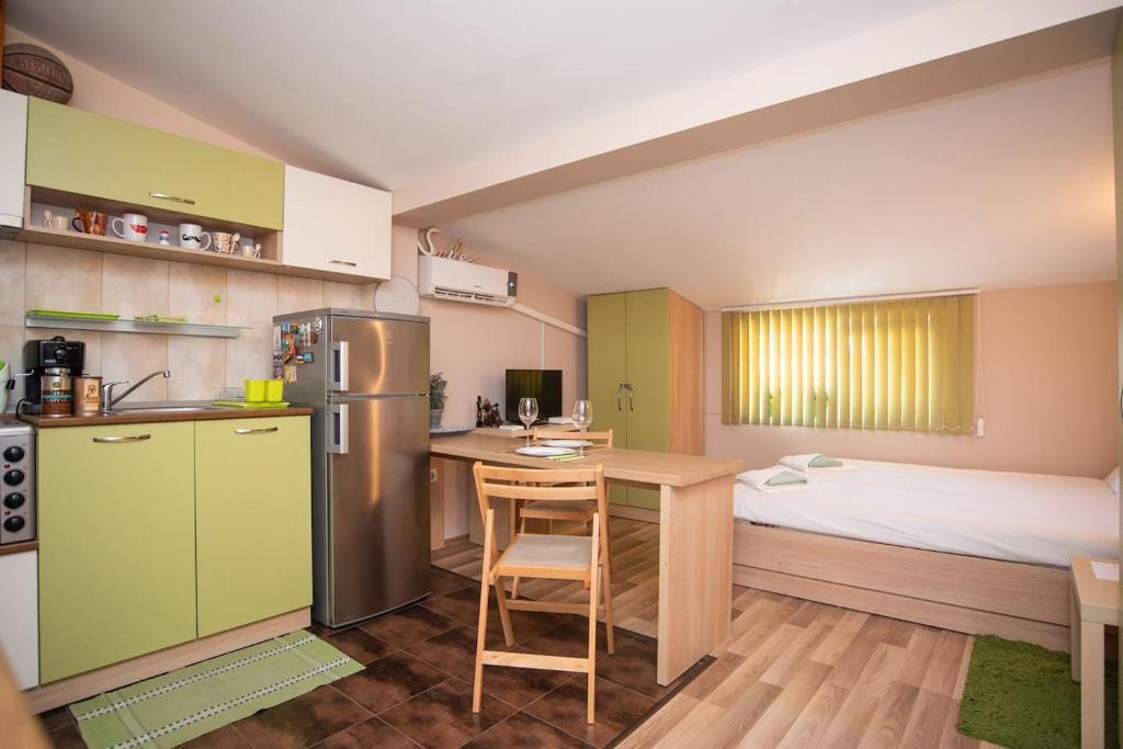 Central Rooftop Studio TK31 - Hizvo