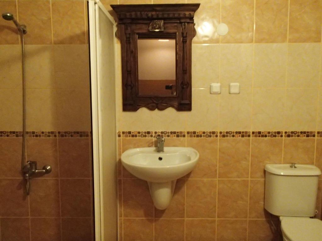 Homeros Pension & Guesthouse - 10