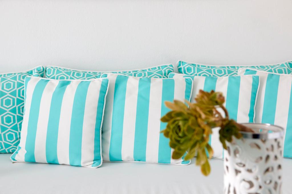 Dreams Luxury Suites - 8