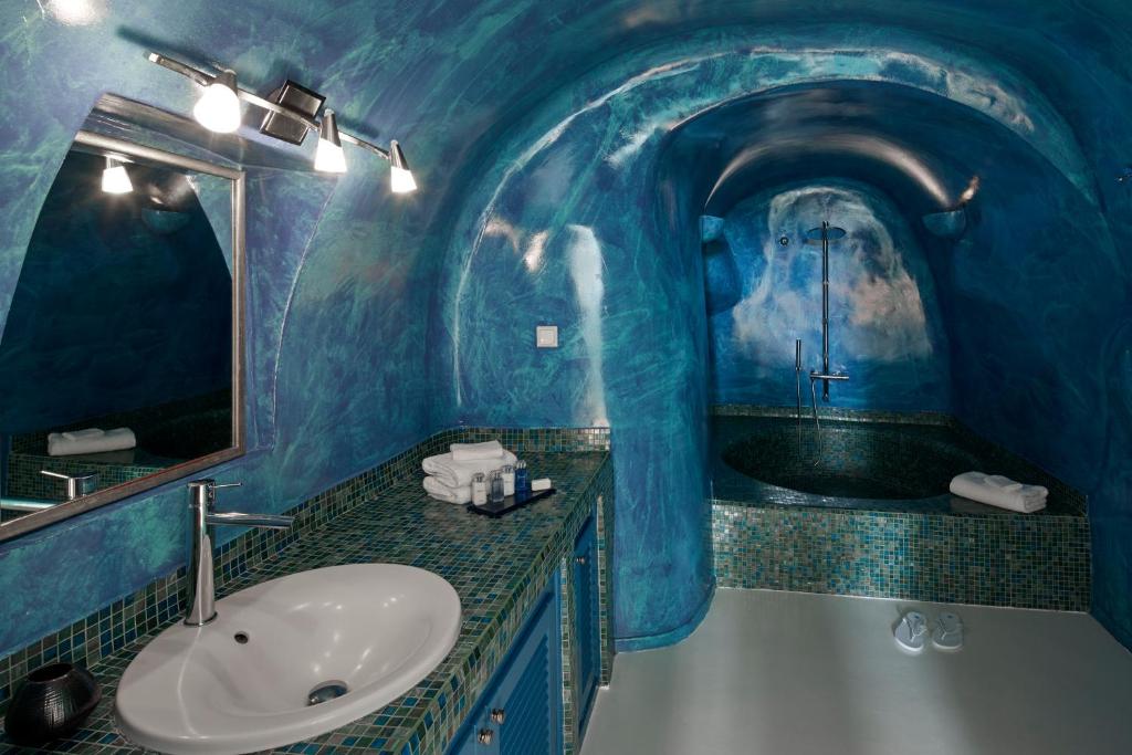 Dreams Luxury Suites - 10