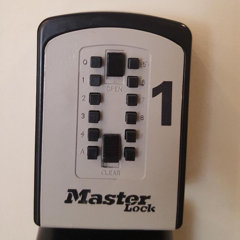 Patio Apartments - Old Town - 16